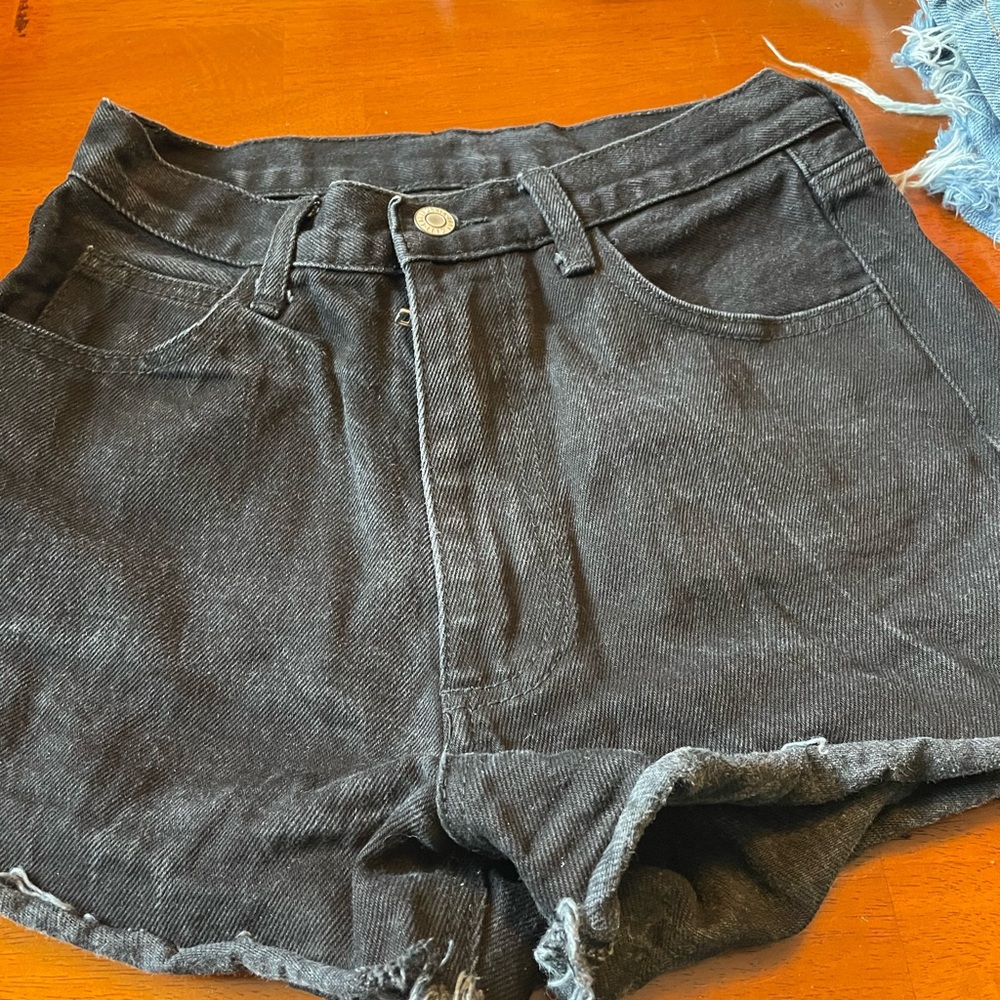 Brandy Melville black shorts